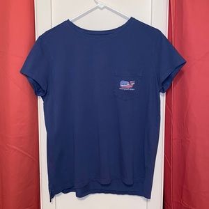 vineyard vines t-shirt
